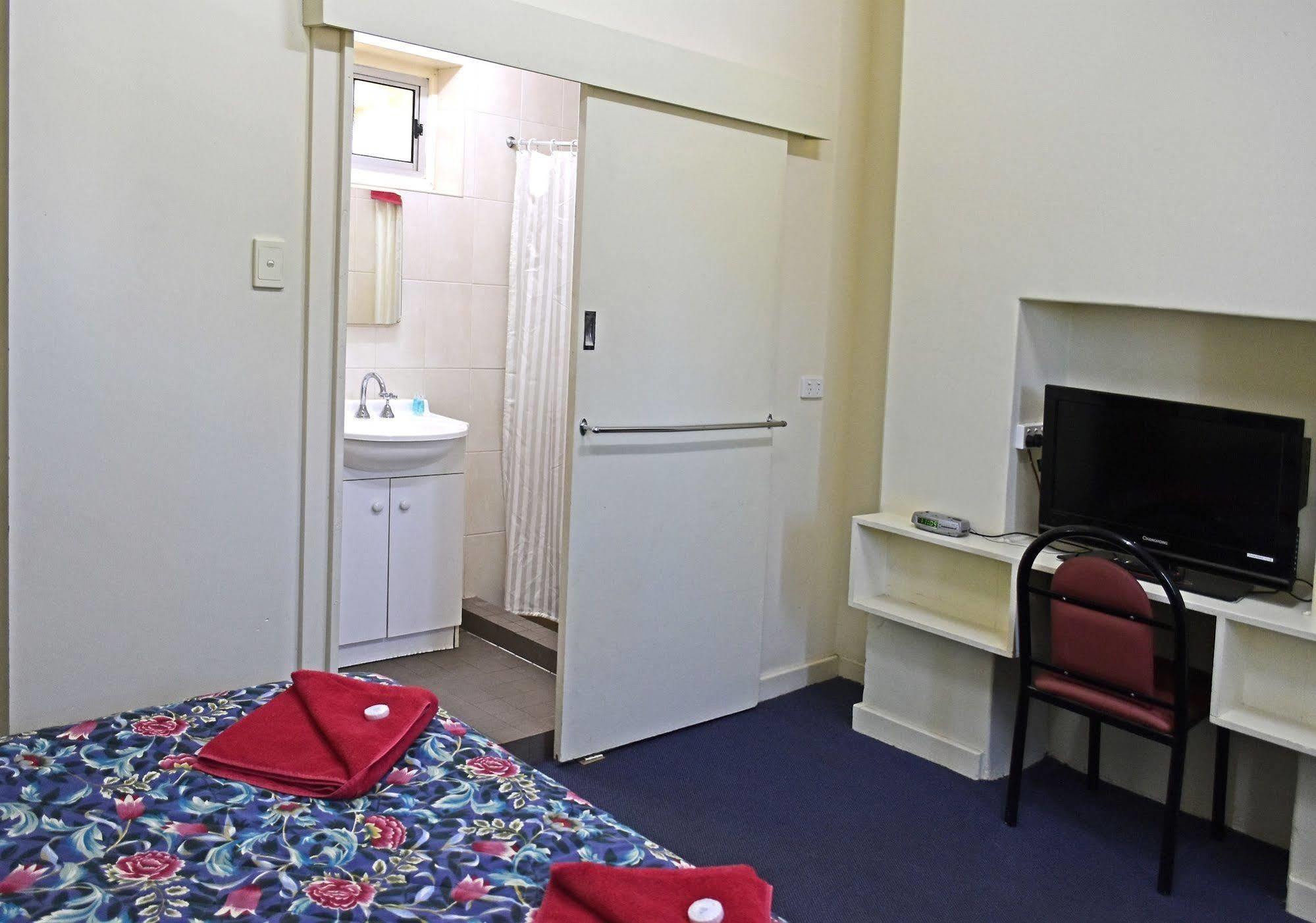Travelway Motel Port Pirie Bagian luar foto