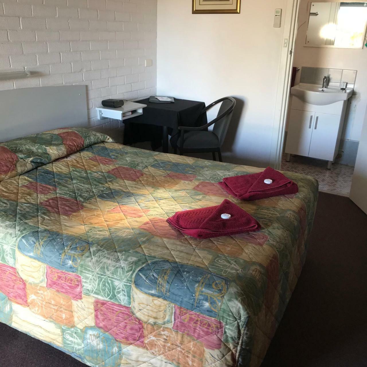 Travelway Motel Port Pirie Bagian luar foto