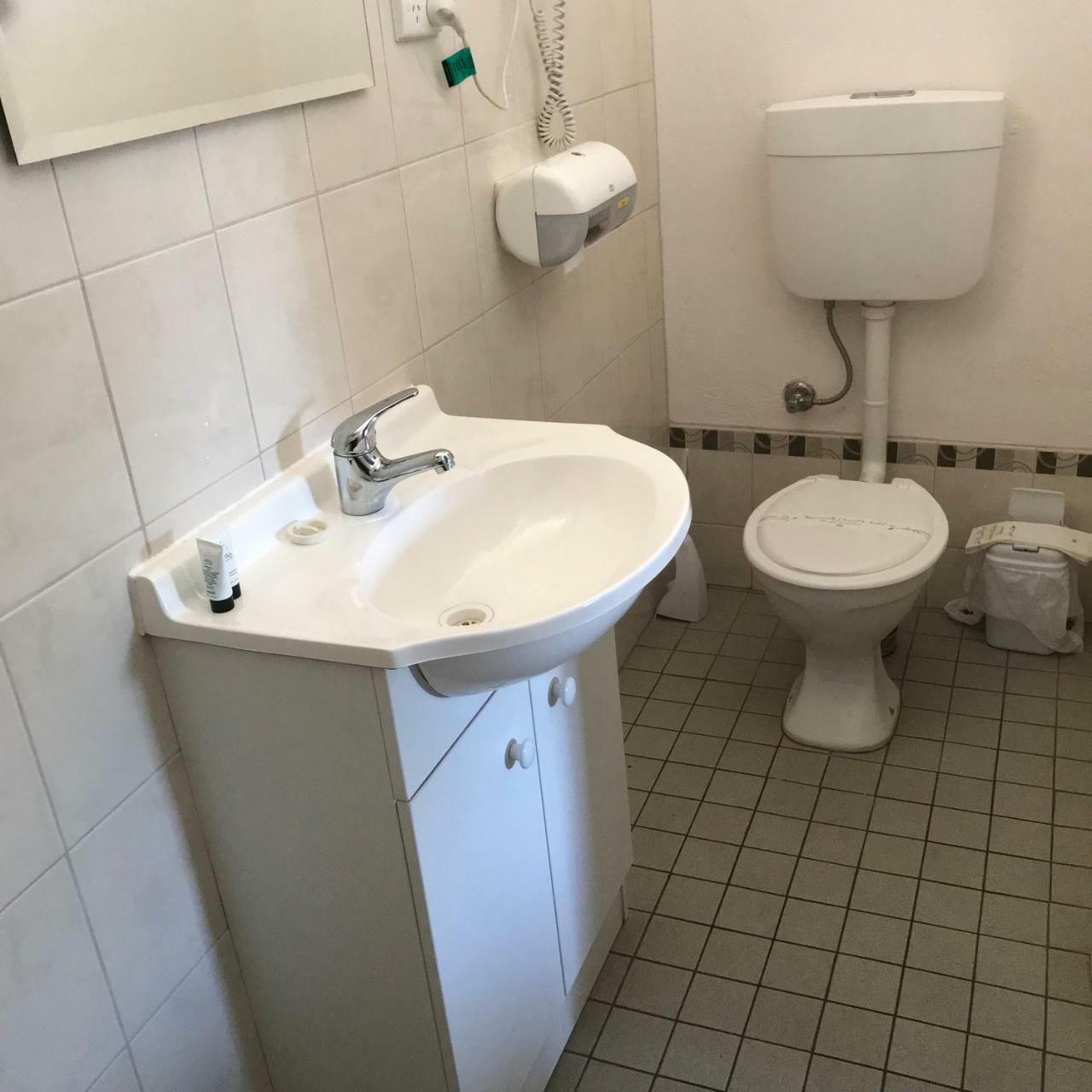 Travelway Motel Port Pirie Bagian luar foto